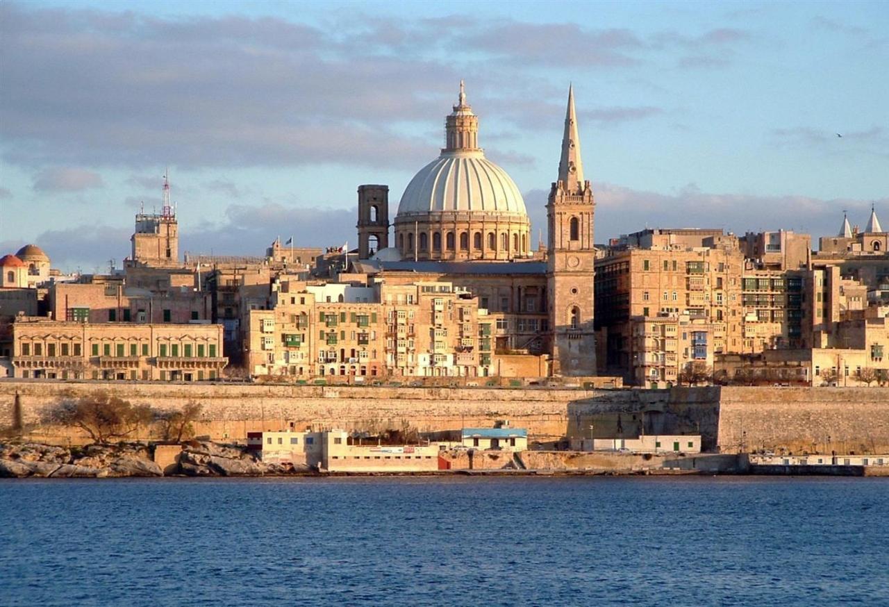 Seafront Lux Apart Inc Pool, Upmarket Area Sliema Buitenkant foto